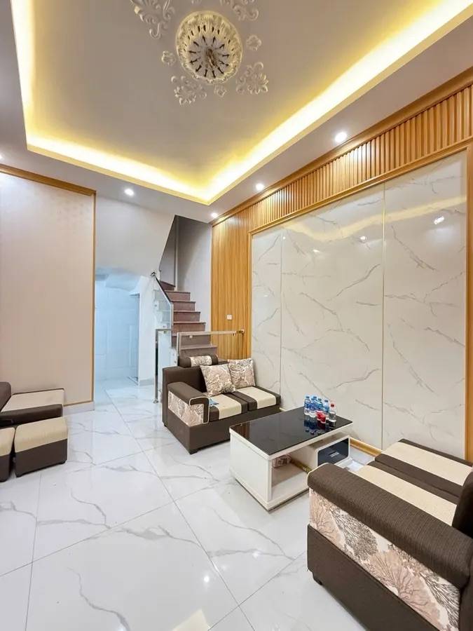 Bán nhà Tây Sơn, Đống Đa, vị trí trung tâm, ngõ nông, 5 tầng 3PN full nội thất, giá chỉ hơn 7 tỷ