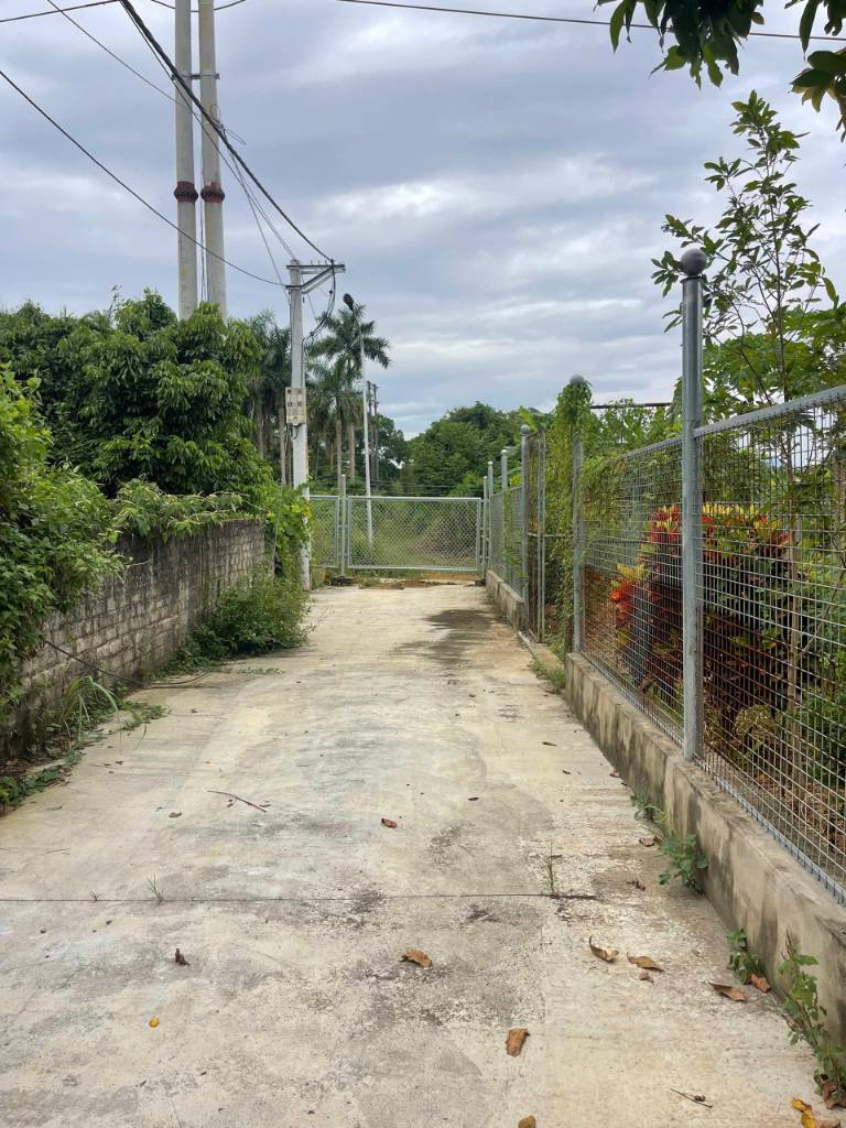 Bán lô đất Thôn 5, Thạch Hoà, thổ cư, 250m2, sát vành đai ĐHQG