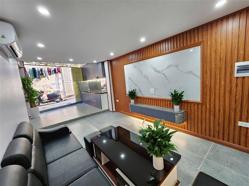 Bán căn hộ tập thể Tân Mai Hoàng Mai, diện tích 75m2, ngõ thông, kinh doanh, giá hơn 3 tỷ
