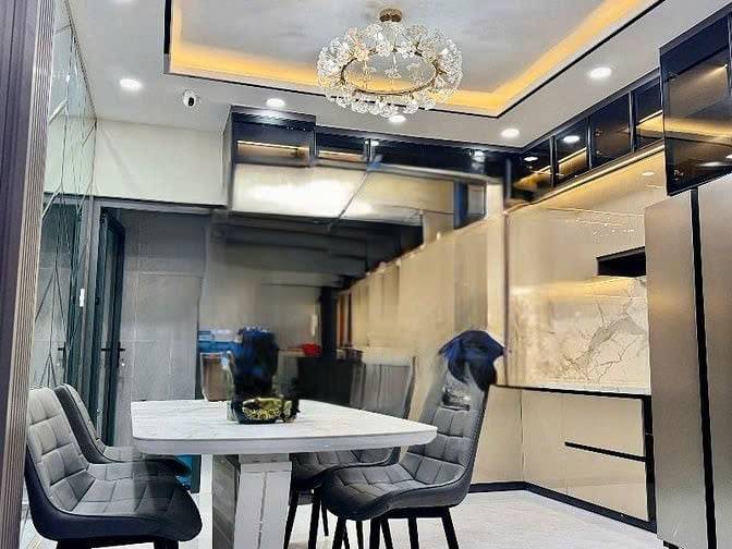 Bán nhà đầu hẻm xe hơi Nguyễn Thị Thập, Quận 7, 4x15m, 1 trệt 2 lầu, full nội thất