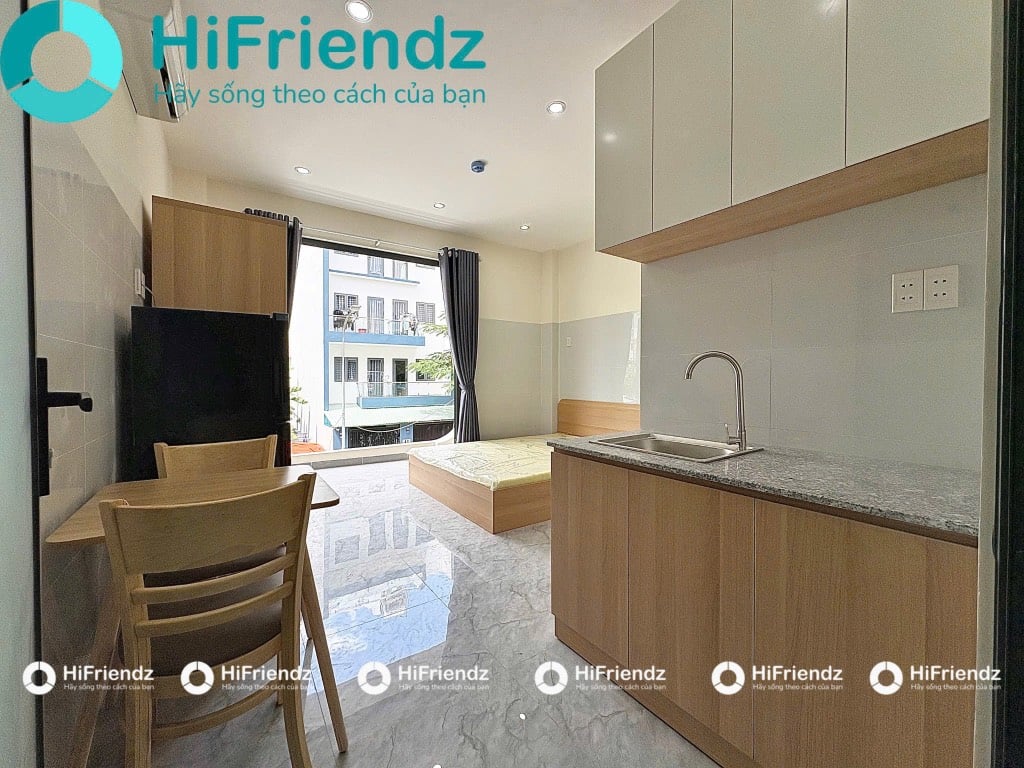 Cho thuê căn hộ Bình Thạnh 40m² hiện đại có ban công lớn – Giá chỉ 4.7 triệu/tháng