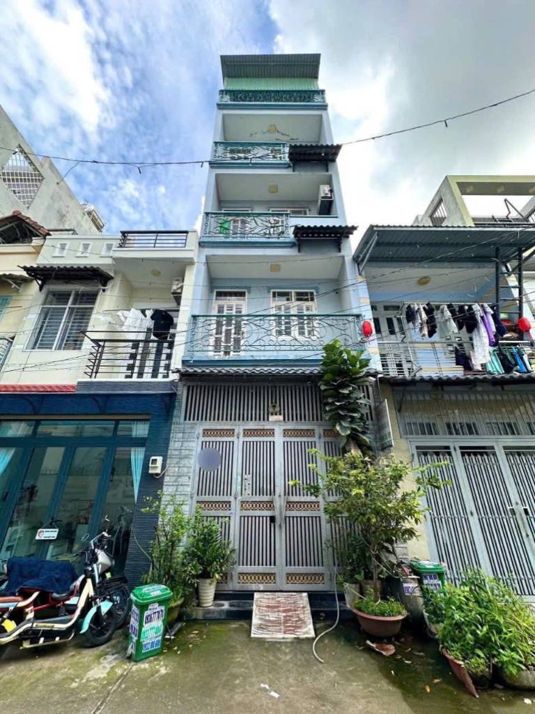 Bán nhà hẻm Liên Khu 4,5, dt 40,8m2 3 lầu 4PN 4WC, sân thượng hẻm rộng, hướng nam, giá 4,8 tỷ