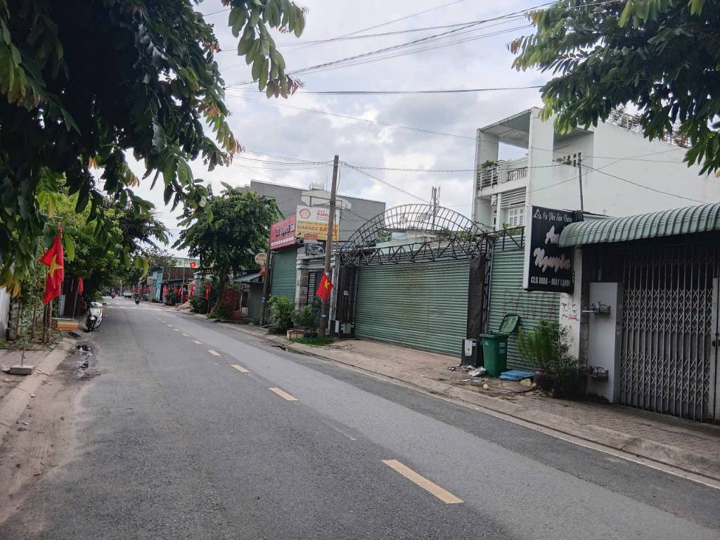 Bán nhà kho xưởng thông QL22 Lê Lợi, trung tâm Hóc Môn, 784m2, 18 tỷ tl