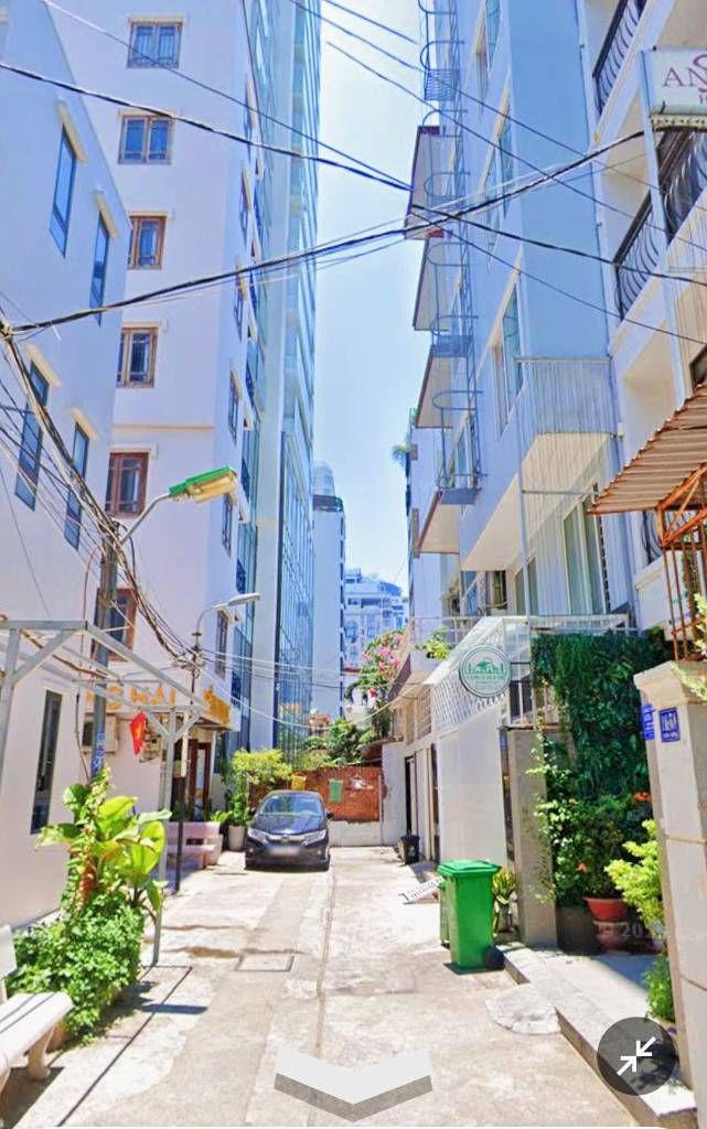 Bán nhà hẻm Hùng Vương, 7,5 tầng, ra biển Trần Phú 180m