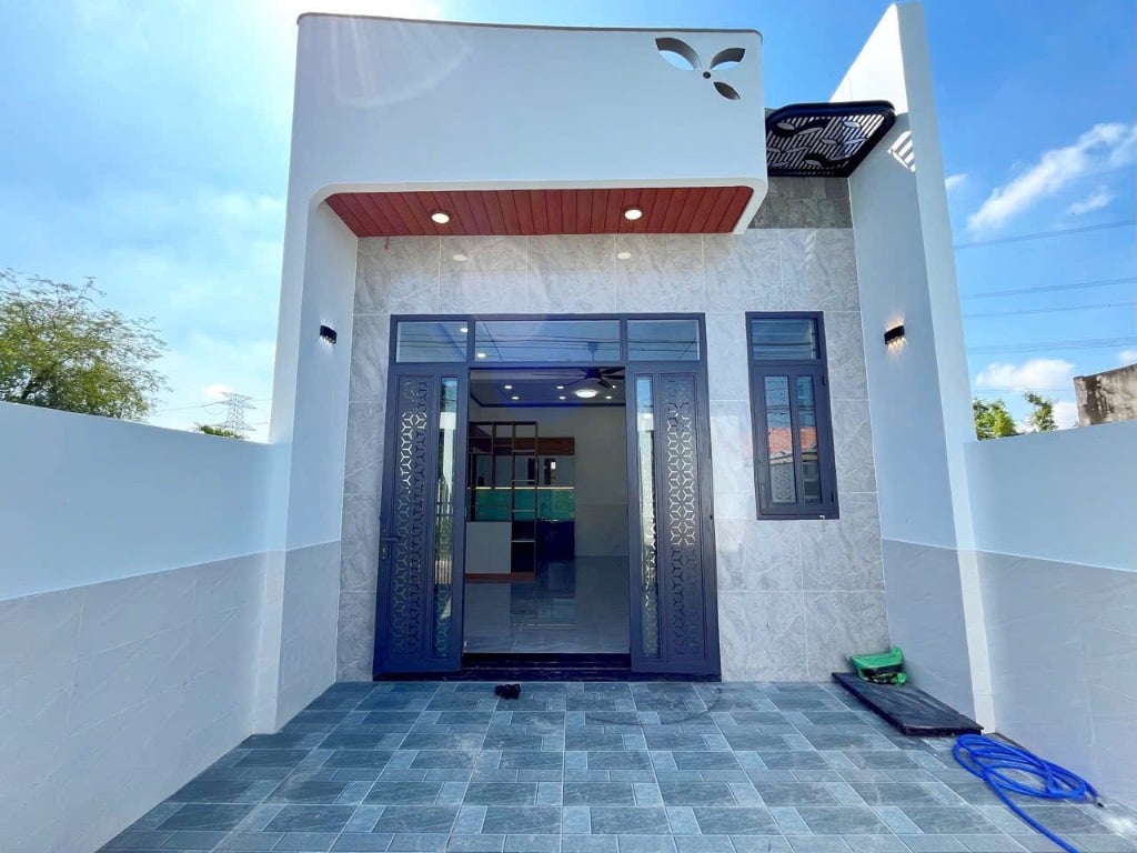 Bán nhà Đường Đá Xanh, Đức Hòa Long An, 1 lầu mới xây, giá 1 tỷ 950 triệu