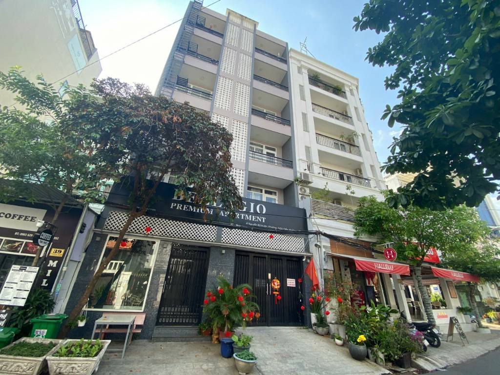 Siêu phẩm, bán tòa nhà MT Hoa Lan Phú Nhuận, dt 8x18m, HĐT 150 tr/tháng, giá 48 tỷ