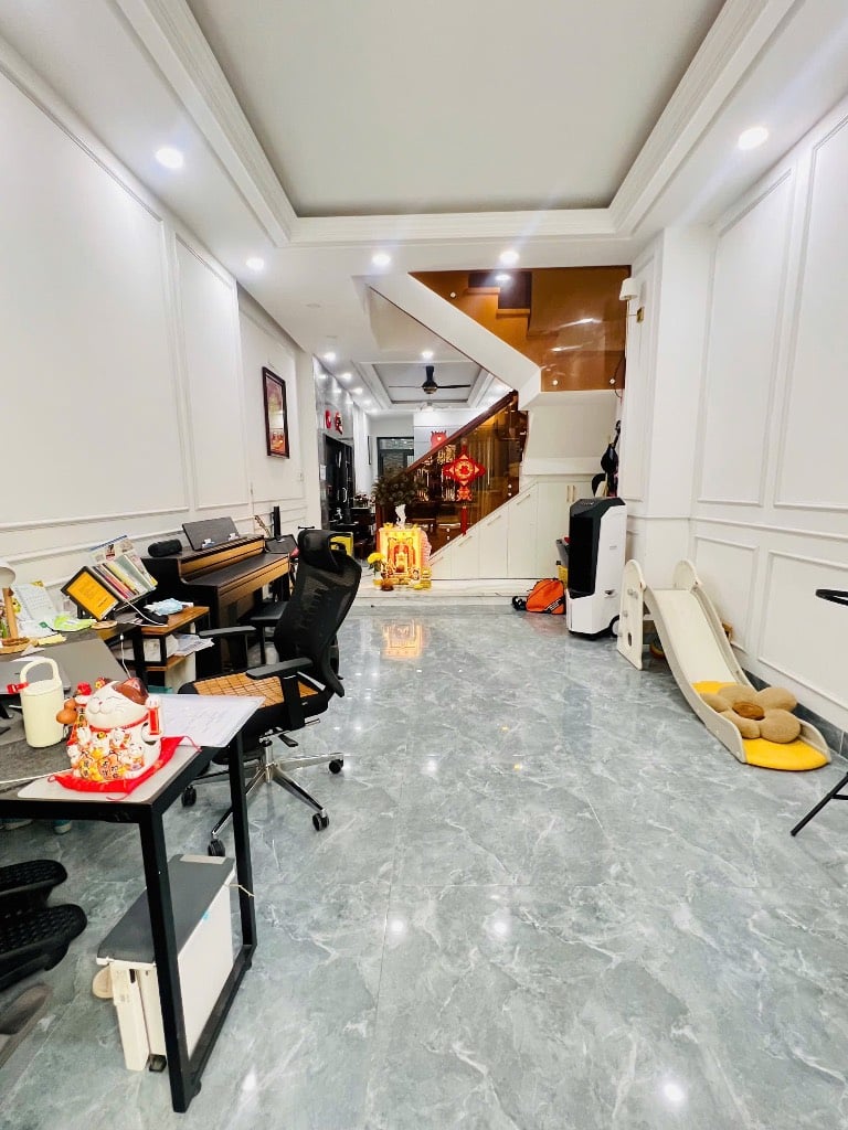 Bán nhà đường Phan Anh, hẻm xe hơi, 355m2, 4 tầng, có thu nhập cần khai thác thêm