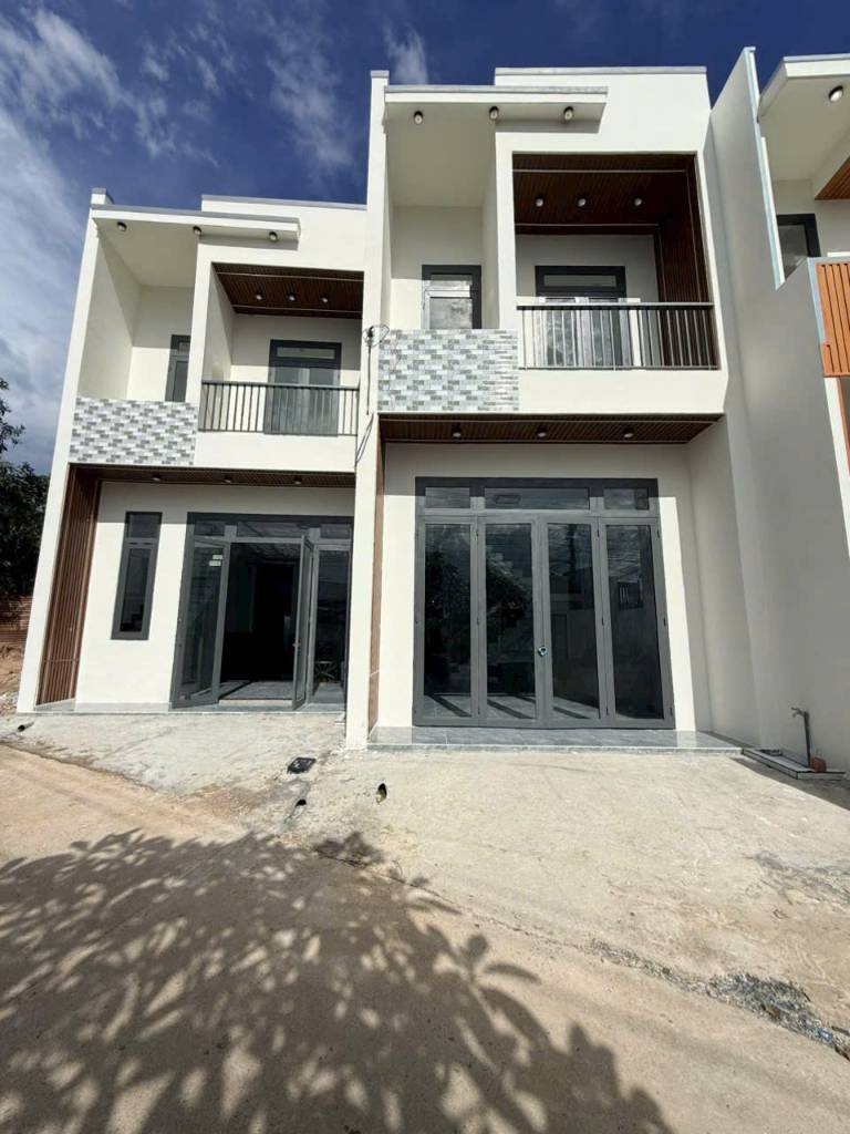 BÁN NHÀ PHƯỜNG BỬU LONG, ĐỒNG NAI, GIẢM SÂU 200 TRIỆU CHO KHÁCH CHỐT TRONG THÁNG 10