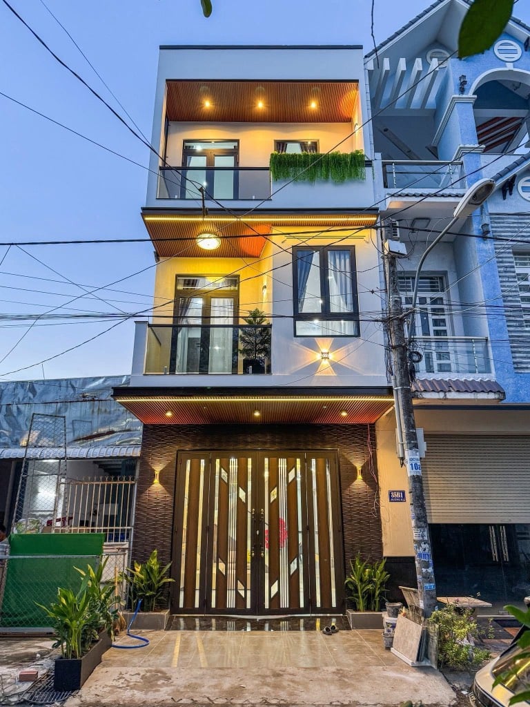 Bán nhà B1 KDC 91B, Ninh Kiều, thiết kế hiện đại, 2 lầu, full nội thất, giá 6,29 tỷ
