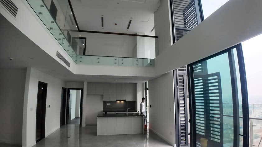 Bán Penthouse Sunshine Green Iconic Long Biên,  250m2 nội thất cơ bản, phiên bản giới hạn