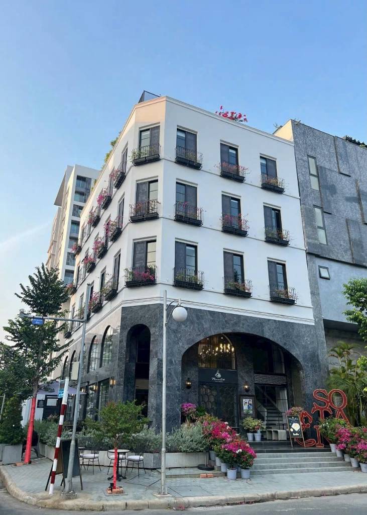 Giảm 3 Tỷ - bán nhà Mặt tiền BÙI TÁ HÁN Q2 - (8x20m - CN 160m) - 4 Tầng - HĐT 100tr/th - Giá 30 tỷ