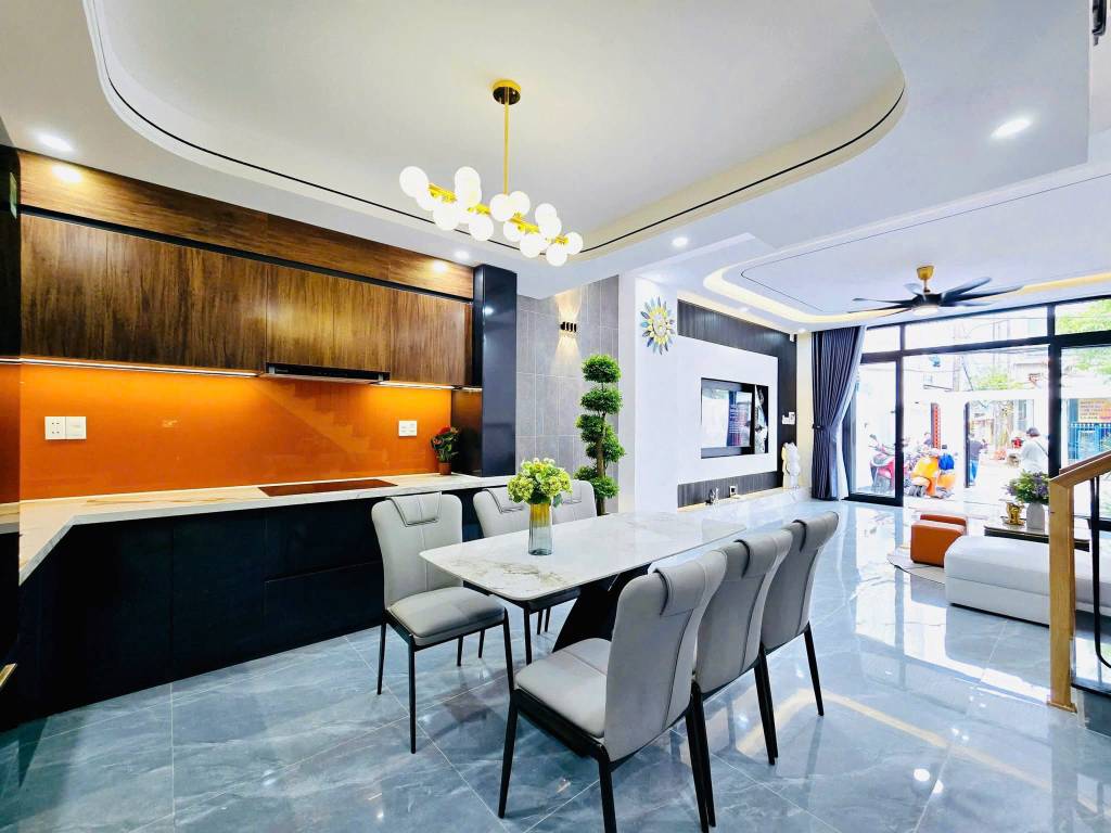 Bán nhà Tương Bình Hiệp, Thủ Dầu Một, nhà mới, hẻm xe hơi