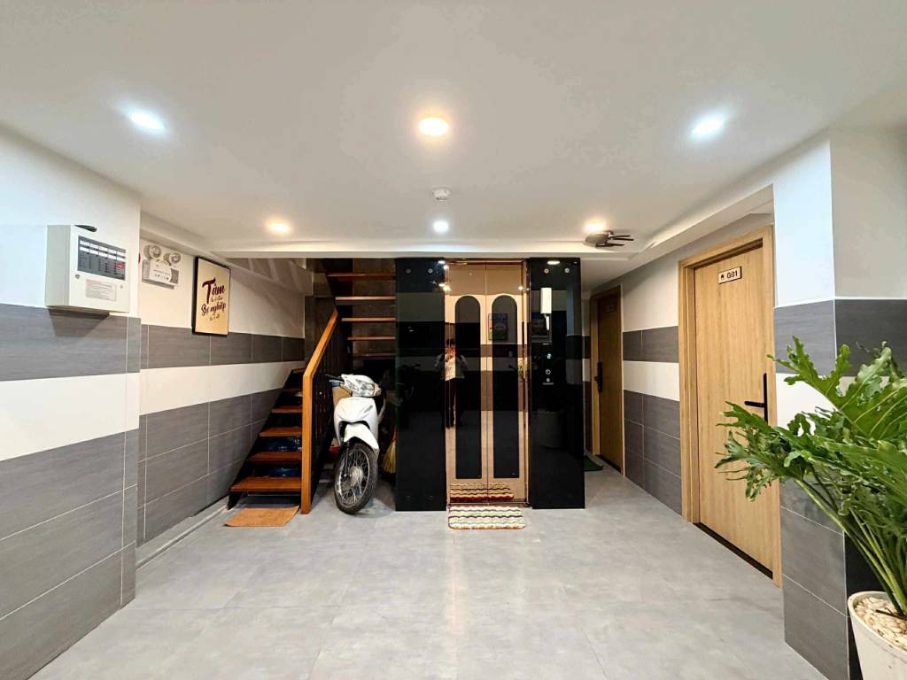 BÁN CHDV MẶT TIỀN TÔN THẤT TÙNG, QUẬN 1, HẠNG SANG, DÒNG TIỀN 1.2 TỶ/NĂM