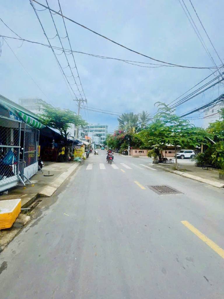 Bán gấp lô đất Dương Quảng Hàm, Gò Vấp, vị trí đẹp, MT nội bộ 16m, giá 70 tỷ
