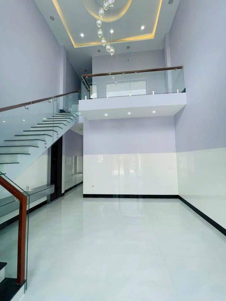 BÁN NHÀ GẦN KCN SÓNG THẦN, 90M2, TIỆN ÍCH ĐẦY ĐỦ, ĐƯỢC HỖ TRỢ VAY NGÂN HÀNG