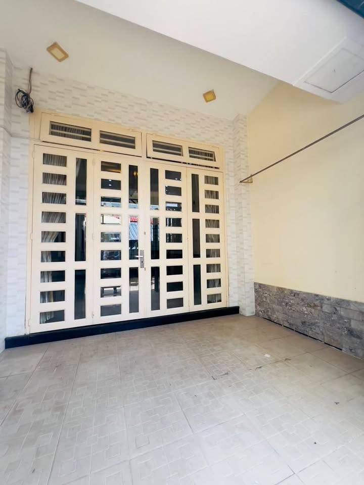 Bán nhà An Phú Đông Quận 12, 60m2 đang cho thuê 6tr tháng, phù hợp đầu tư