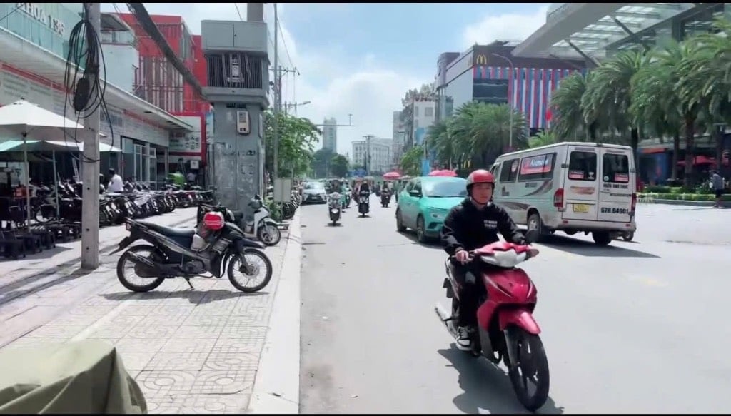Bán nhà 2MT Cách Mạng Tháng 8, Quận 3, đối diện Viettel Building, giá 26,5 tỷ