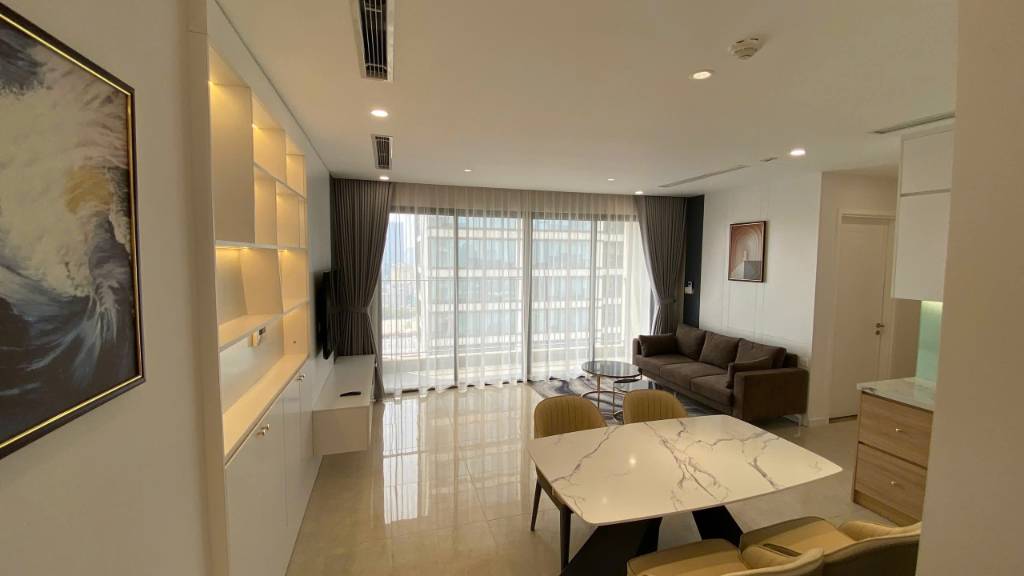 Bán căn hộ 3PN tòa C7, Vinhomes D’Capitale, diện tích 95m², view hồ, tầng trung, giá tốt