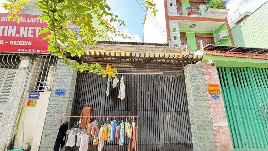 Bán đất 656 Quang Trung, Phường 11, Gò Vấp, dt 70m2, tặng nhà, hẻm ô tô, nhỉnh 6 tỷ