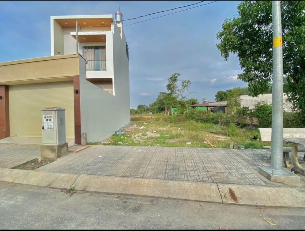 Bán đất Nguyễn Văn Khạ, Tân An Hội Củ Chi, diện tích 200m2, giá 2,45 tỷ