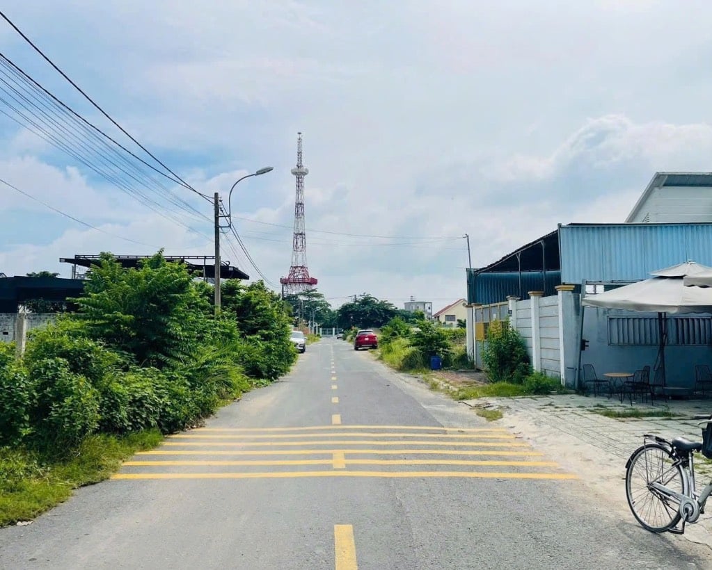 Chủ nhà đang cần tiền để chữa bệnh. Cần bán gấp lô đất ở Huỳnh Văn Cọ dt 205m2