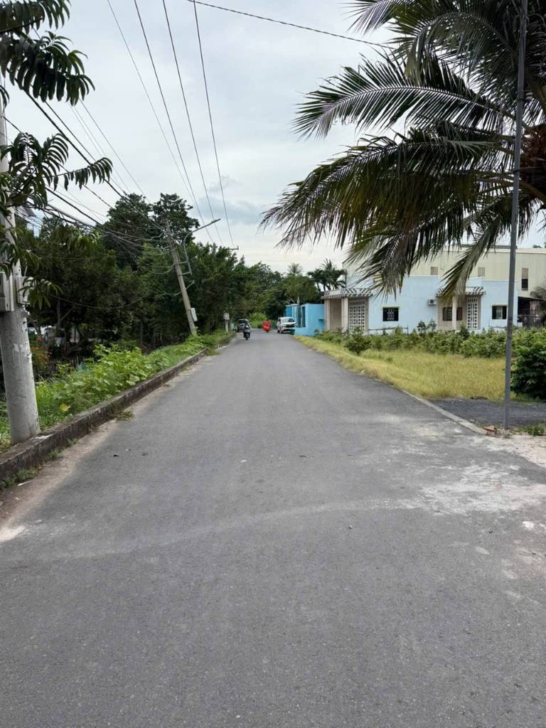 Bán đất gần nhà hàng Dìn Ký Phú Long, thổ cư, đường xe hơi vào tận nhà, 55m, giá chỉ 2.85 tỷ