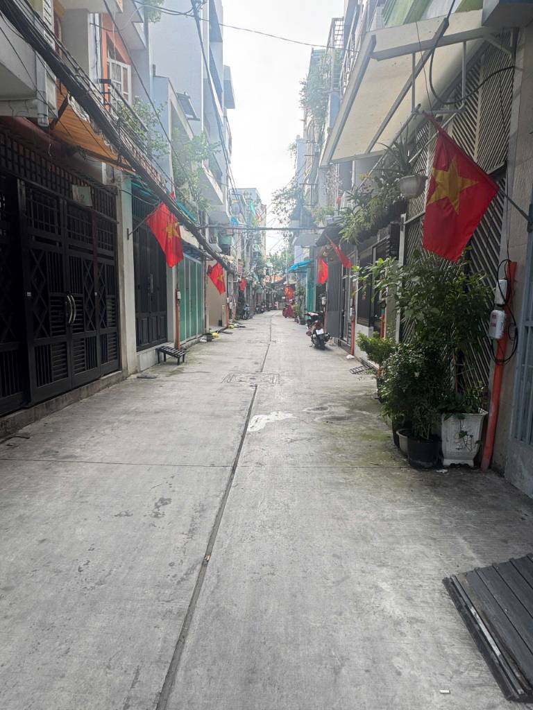BÁN NHÀ NGUYỄN ĐÌNH CHIỂU, QUẬN 3, HẺM XE HƠI, THÔNG VÕ VĂN TẦN, 3 TẦNG, CHỈ 8.3 TỶ