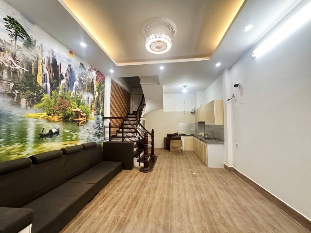 Bán nhà Hoàng Hoa Thám, Ba Đình, gần ngõ thông ô tô, diện tích 32m², giá 7,2 tỷ