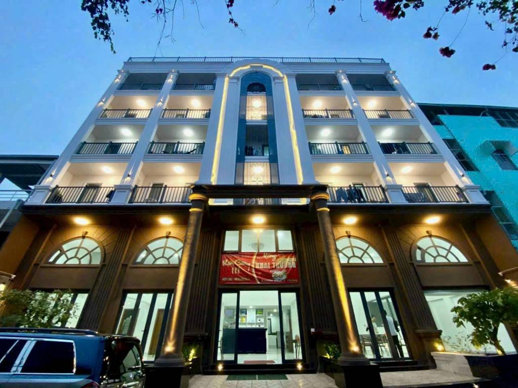 Siêu phẩm tòa nhà MT đường số 7 - 20x20m - hầm 6 tầng - 1980m2 sàn - HĐT 400tr/th - Giá chỉ 61,5 tỷ