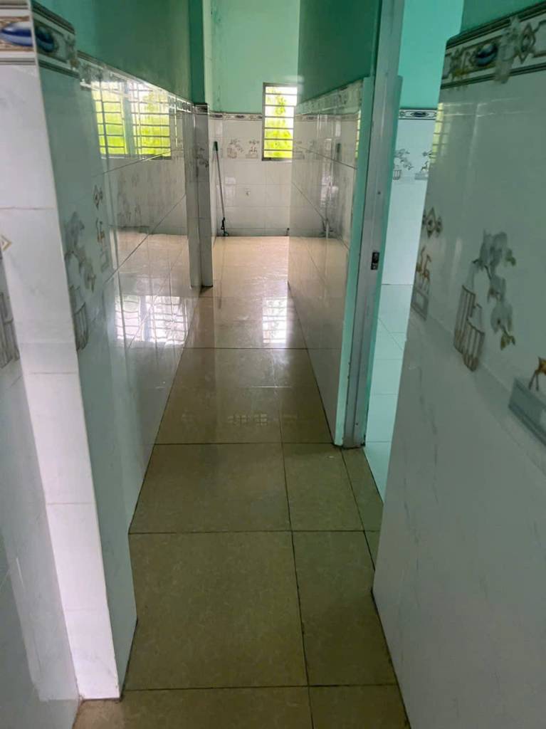 Nhà hẻm Hu Go, xã Trung An tổng dt 120m2 2pn, 1wc giá 2,1 tỷ
