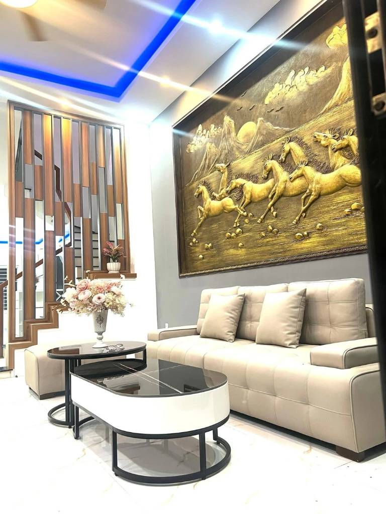 Nhà đẹp Vũ Quỳnh, 85m², sân ô tô, full công năng