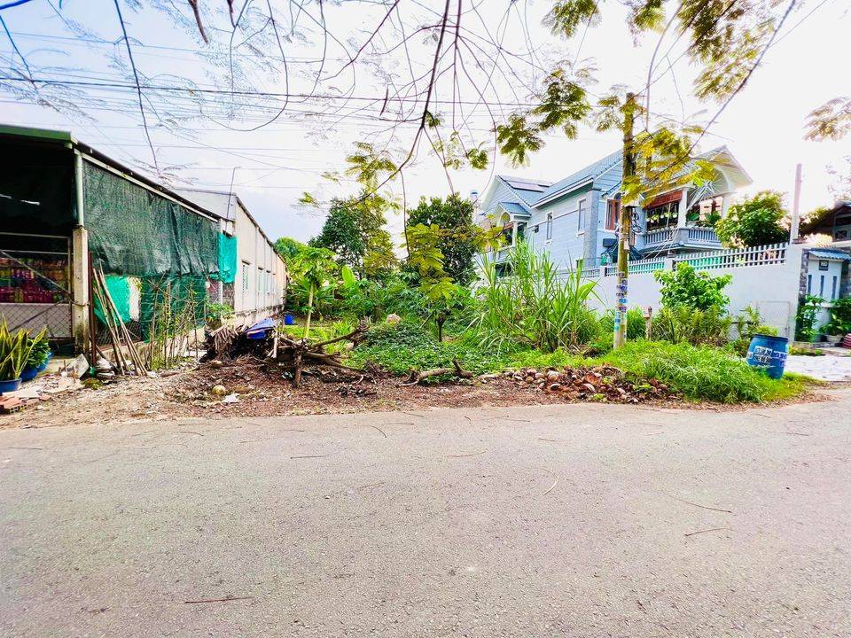 Bán đất MT Tân Hiệp 4, Hóc Môn, cách chợ Hóc Môn chỉ 2km, đường nhựa, giá 750 triệu