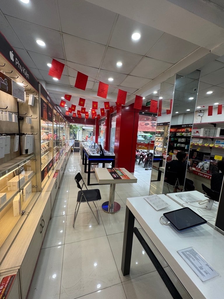 Bán nhà mặt phố cổ Hàng Giấy 99m2-MT 3.2m-Giá 99 tỷ có thương lượng