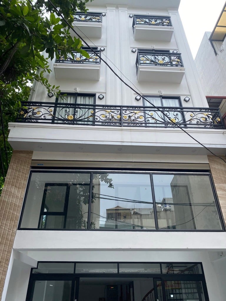 Bán nhà Định Công Thượng, Hoàng Mai, 98m x 8 tầng, mặt tiền 6m, giá 35 tỷ thương lượng