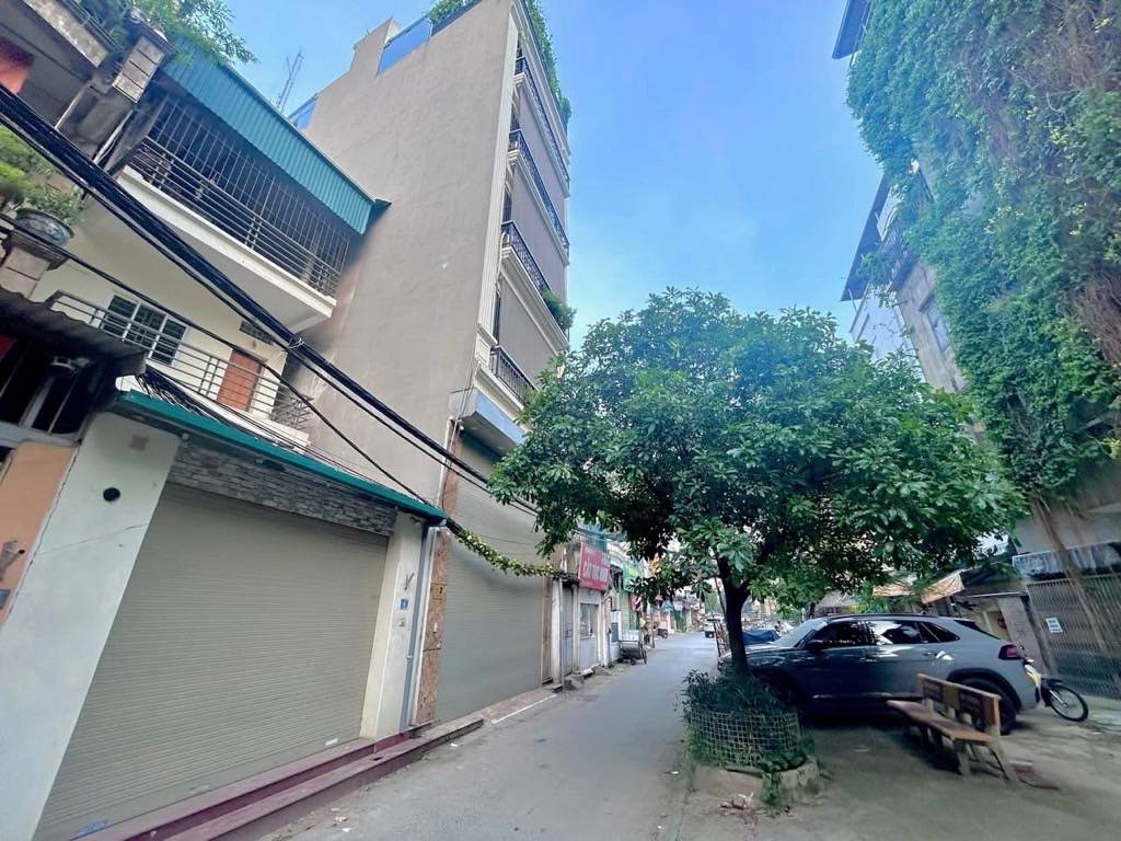 Bán đất Vĩnh Tuy, Hai Bà Trưng, 66m2, tặng nhà vỉa hè, ô tô dừng đỗ, kinh doanh