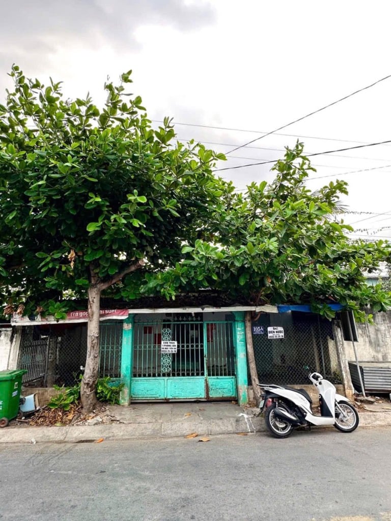Bán tòa nhà Phước Toàn, Long An, gần chợ Gò Đen, diện tích 405m2, 21 phòng, giá 6,9 tỷ