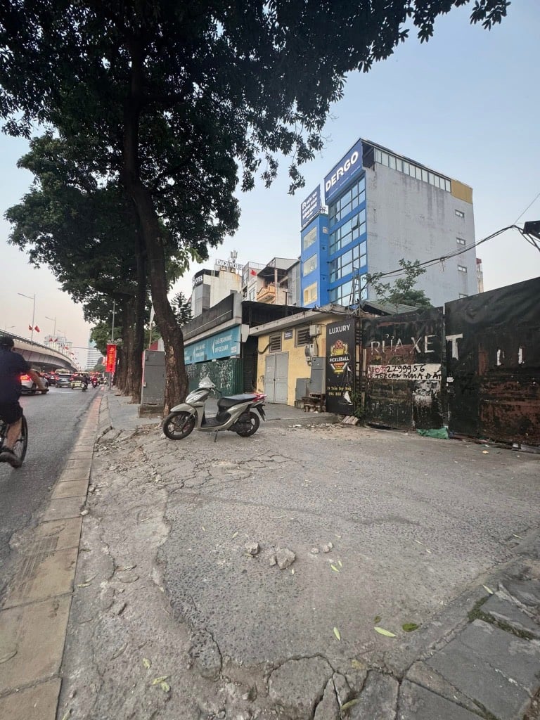 Trần Duy Hưng - Cầu Giấy 946m đất, mặt tiền 8/18m, giá 510 tỷ thương lượng