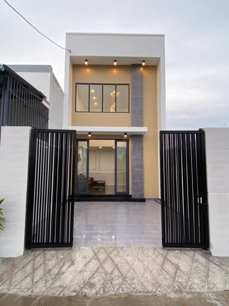 Bán nhà Thủ Dầu Một, 120m2, hxh, giá tốt nhất khu vực