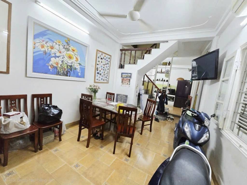 Bán nhà lô góc phố Vũ Tông Phan, 2 mặt thoáng, ngõ thông, kinh doanh, vị trí đẹp