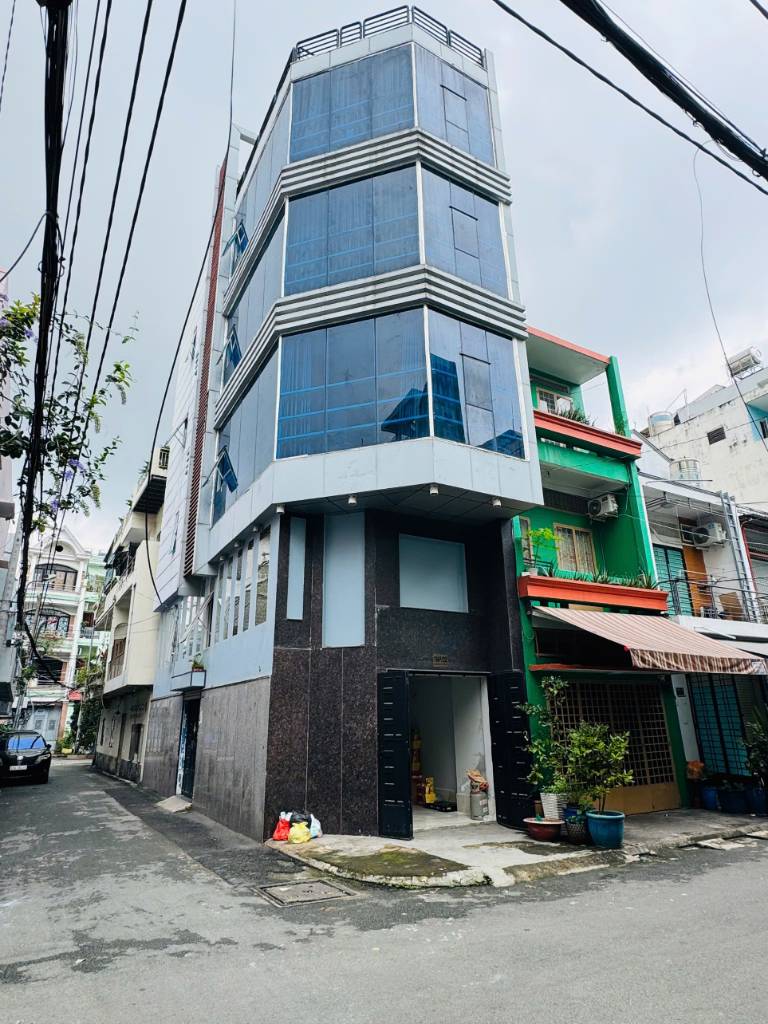Siêu phẩm 6 tầng Góc 2MT hẻm 8m Lạc Long Quân đang cho thuê 40tr/tháng