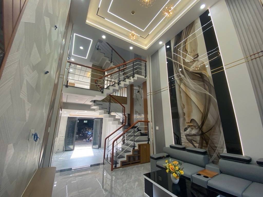 MUA NHÀ ĐÓN TẾT - Sát UBND P.Bình Trị Đông, Đ.Hương Lộ 2 - 5 Tầng - 75m2/7.65 Tỷ