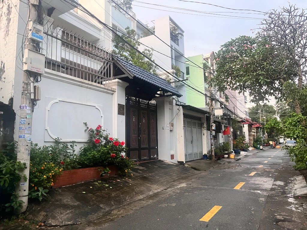 BÁN NHÀ ĐẸP ĐƯỜNG SỐ 9, P. AN PHÚ, Q.2 – VỊ TRÍ ĐẮC ĐỊA, GIÁ TỐT