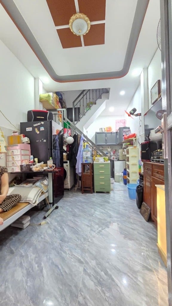 Nhỉnh 3 tỷ có ngay nhà đẹp Tân Bình sẵn dòng tiền cho thuê.