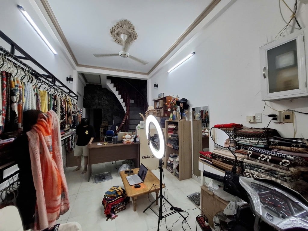 Bán nhà Huỳnh Văn Bánh, Phú Nhuận, hẻm 1 trục 3m, 48m2 2 tầng đúc, 6,5 tỷ thương lượng