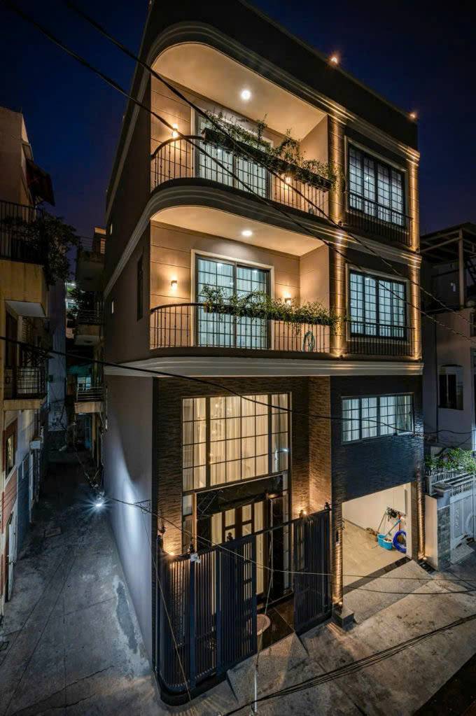 BÁN NHÀ TRẦN BÌNH TRỌNG, QUẬN 5, HẺM Ô TÔ, NHÀ MỚI, 18.5 TỶ