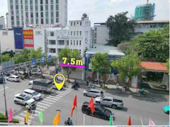 Bán tòa nhà mặt tiền Nguyễn Văn Trỗi, Phường 10, Q.Phú Nhuận -  Dt 7.5x16.5m, 4 lầu, tm