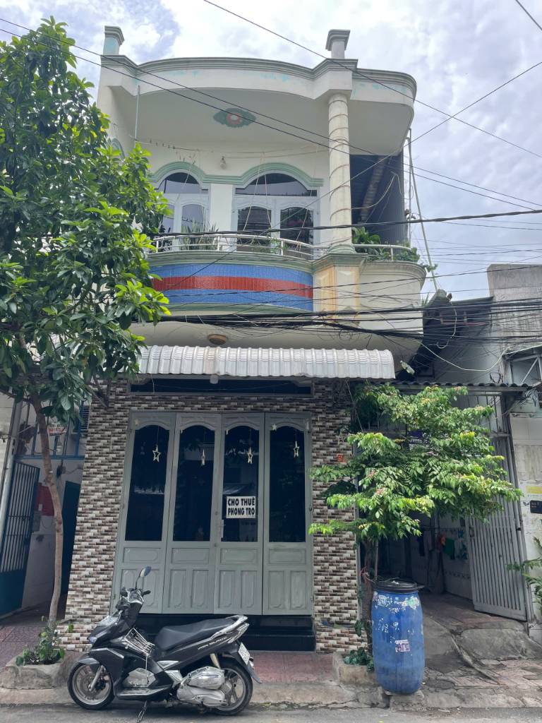 Bán nhà KĐT Bình Hoà, Thuận An, diện tích 152,6m², 1 trệt 1 lầu, 12 phòng, giá tốt