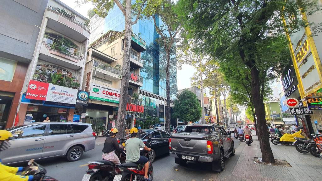 Bán nhà mặt tiền Nguyễn Công Trứ, Quận 1, diện tích 4,5x22m, 5 tầng, HĐT 100tr/tháng