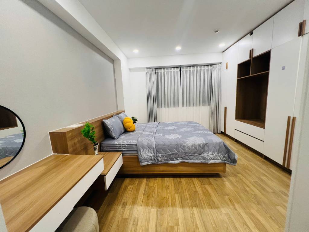 Bán căn hộ Phường Tân Phú, Quận 7 – 2 phòng ngủ, 77m² full nội thất, sổ hồng, giá chỉ 7.2 tỷ
