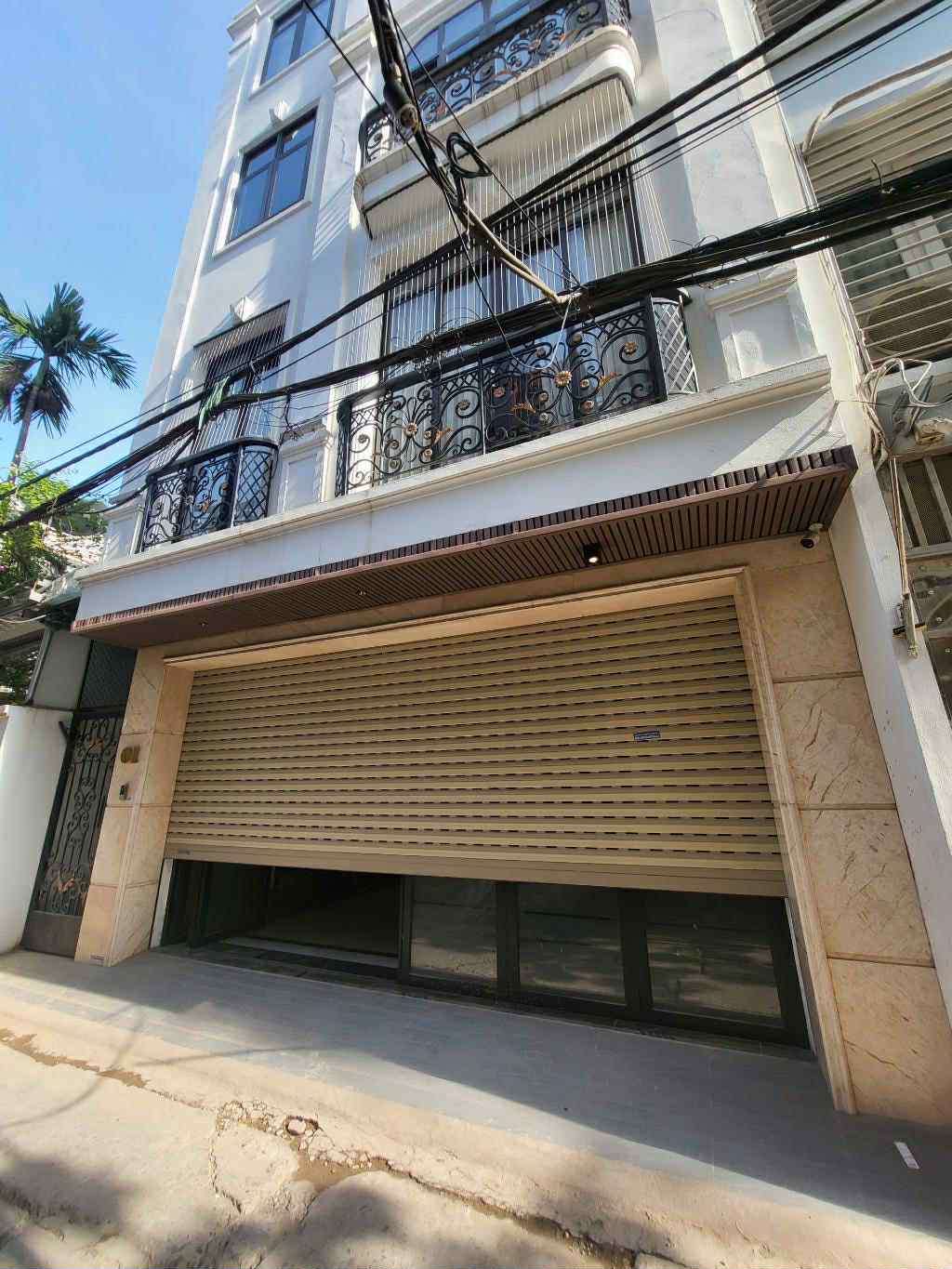 Bán nhà Hồng Tiến, Long Biên, dt 65m x 5 tầng, MT 7,4m, gara ôtô, phong cách indochine, nhỉnh 18 tỷ